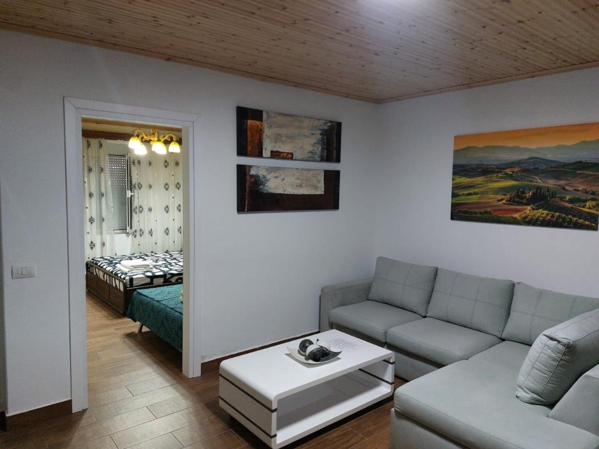 Herta Apartment Berat Kültér fotó